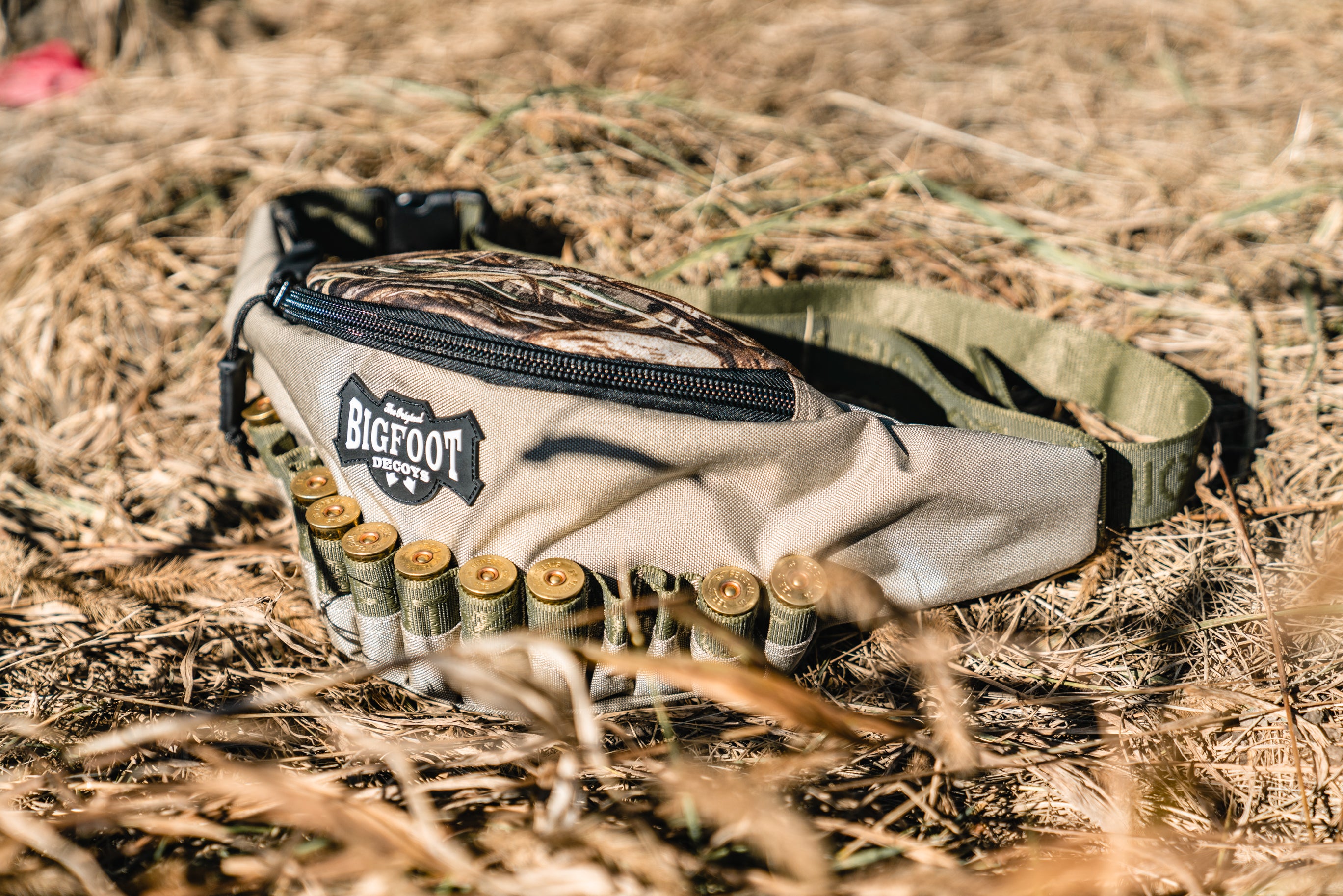 B2™ Canada Fully Flocked Variety Decoys12Pk+ammo pack&harvester strap